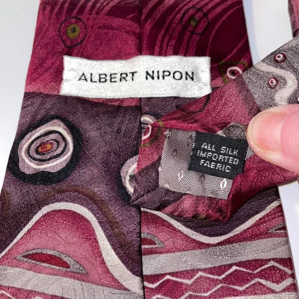 Vtg Albert Nipon‎ Grey and red abstract print 100% silk tie